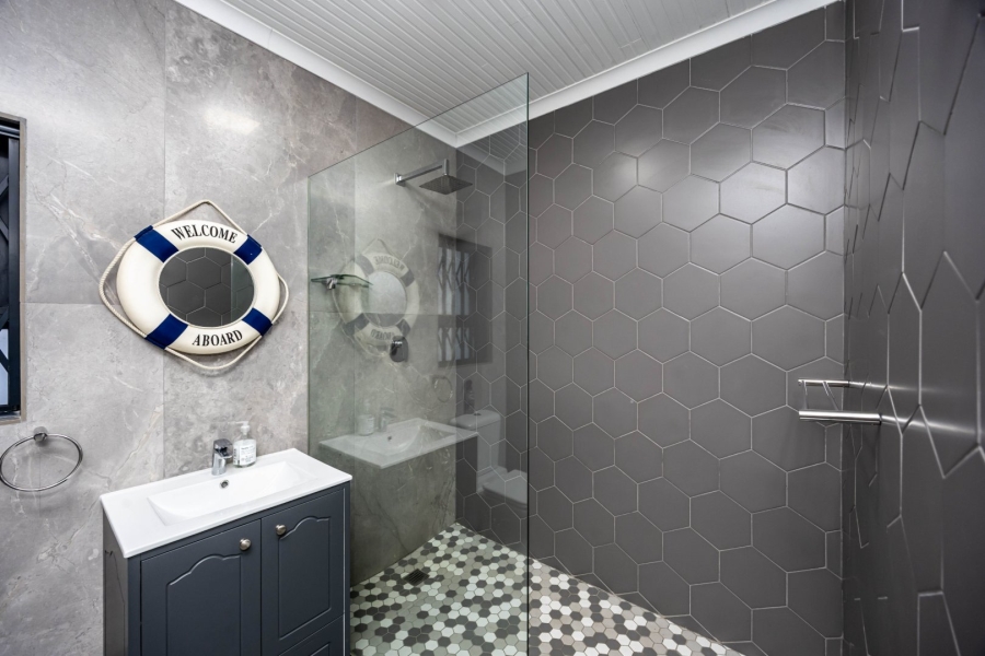 7 Bedroom Property for Sale in Cintsa East Eastern Cape